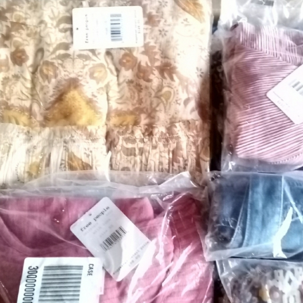 Free People Mixed 10 Piece Box XS - XL